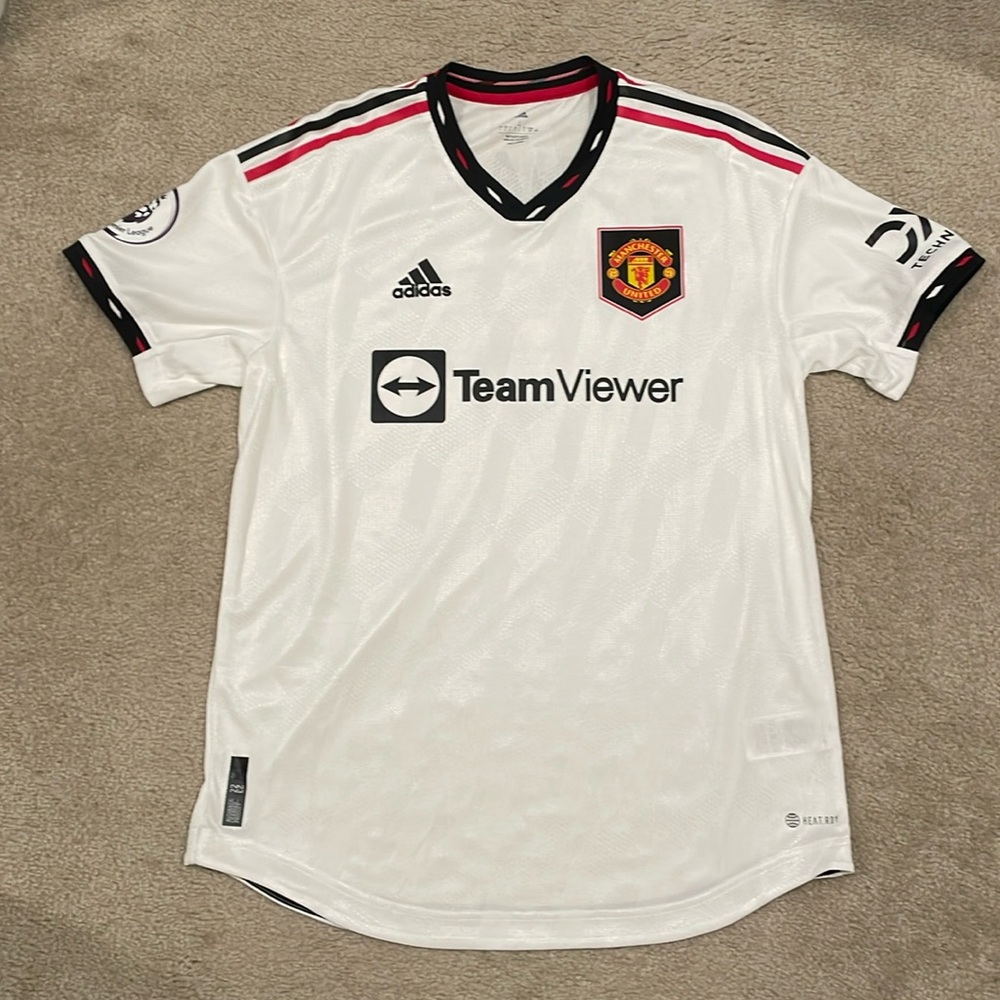 Cristiano Ronaldo Manchester United adidas 22/23 Away Jersey Men L NWOT never wo